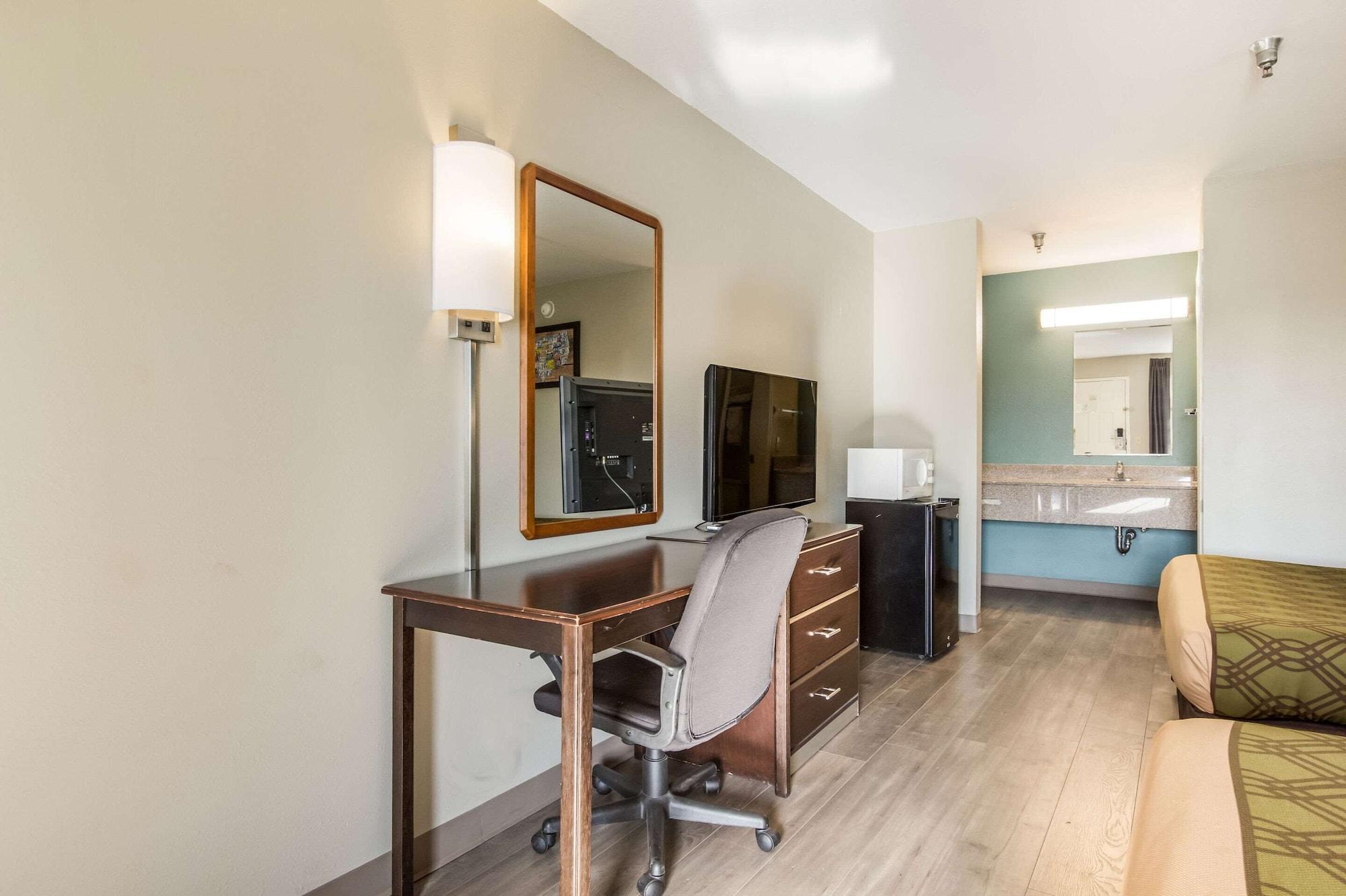 Econo Lodge Inn&Suites I-65 Brooks Esterno foto