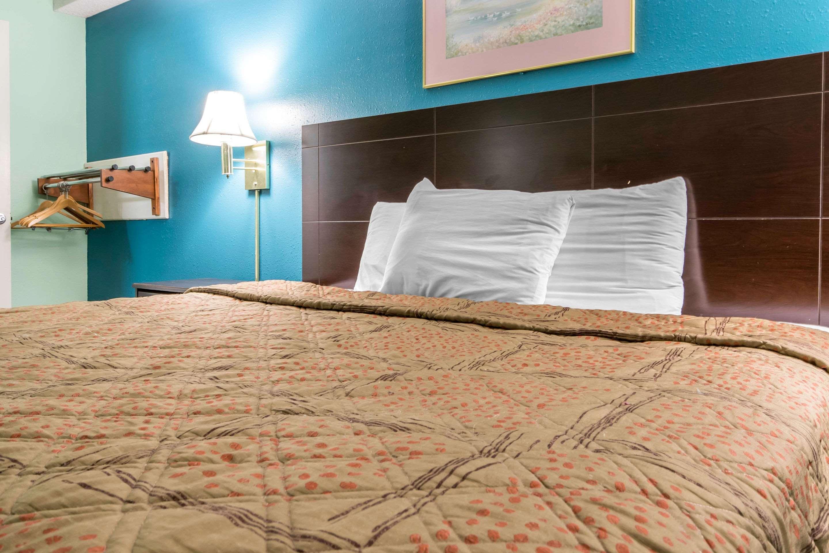 Econo Lodge Inn&Suites I-65 Brooks Esterno foto