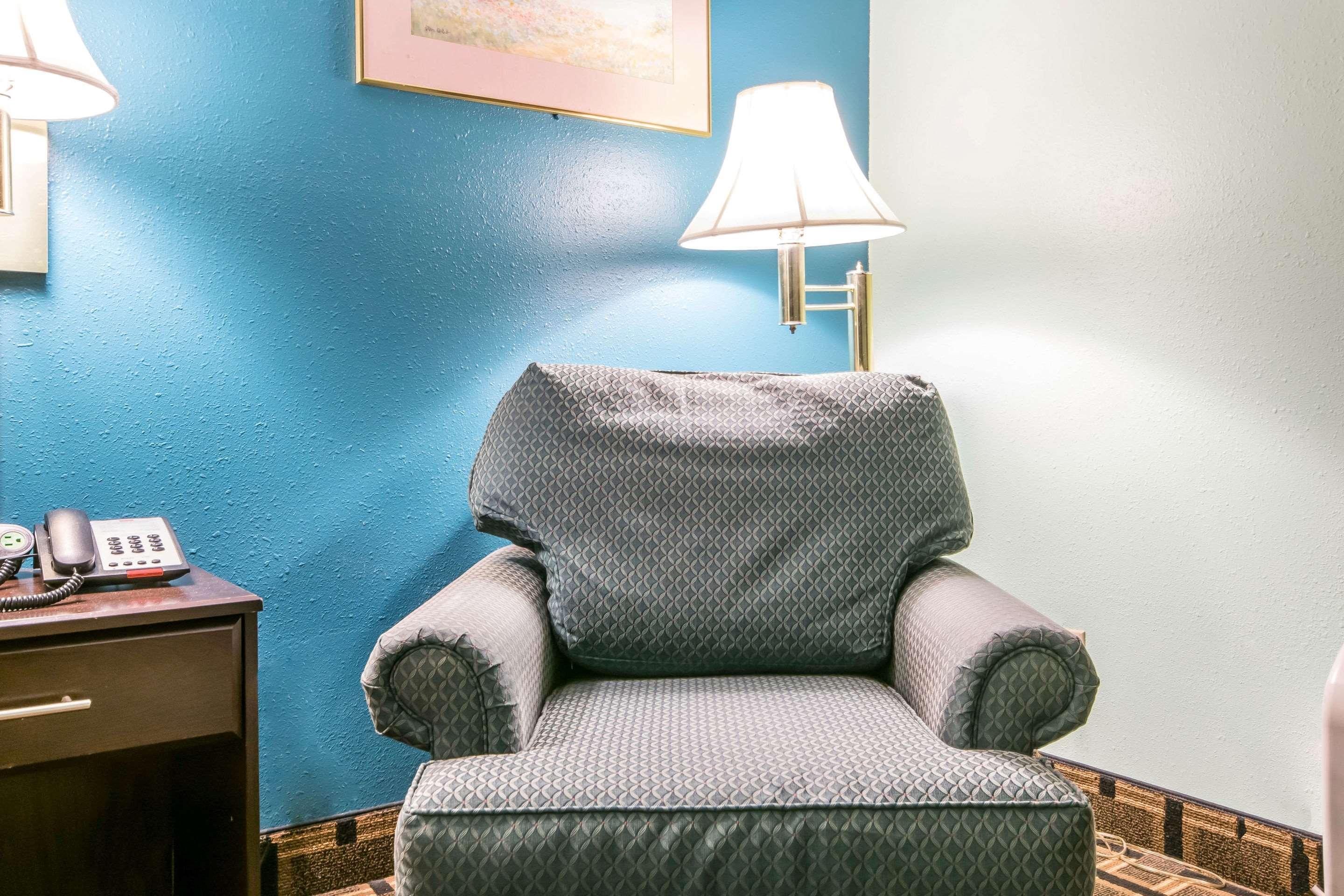 Econo Lodge Inn&Suites I-65 Brooks Esterno foto