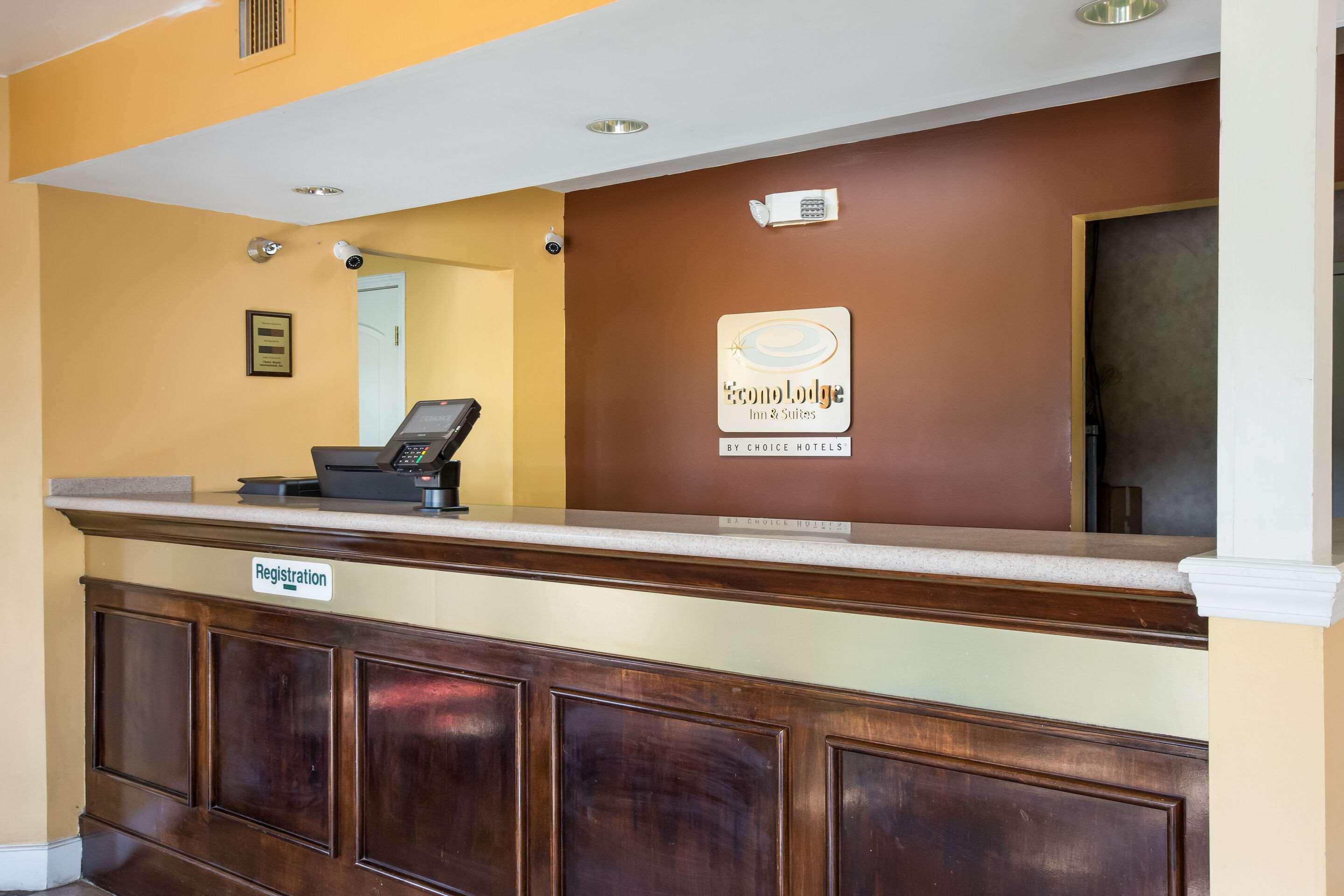 Econo Lodge Inn&Suites I-65 Brooks Esterno foto
