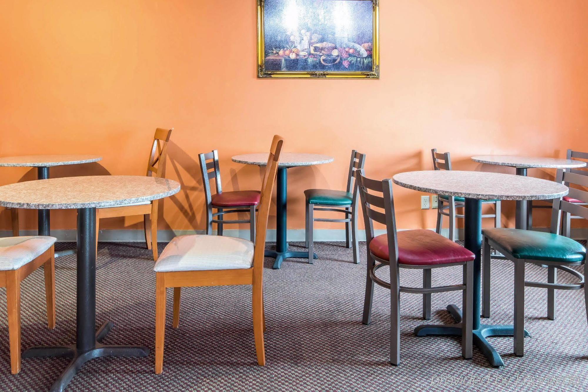 Econo Lodge Inn&Suites I-65 Brooks Esterno foto
